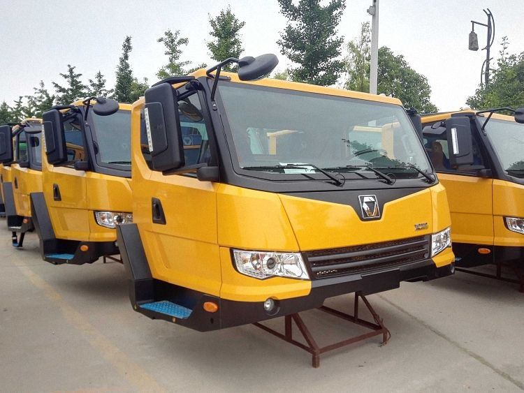 truck crane cabin